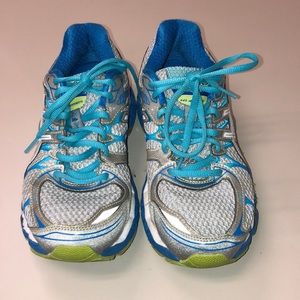 Oasics gel-nimbus workout & running shoe. Size 7